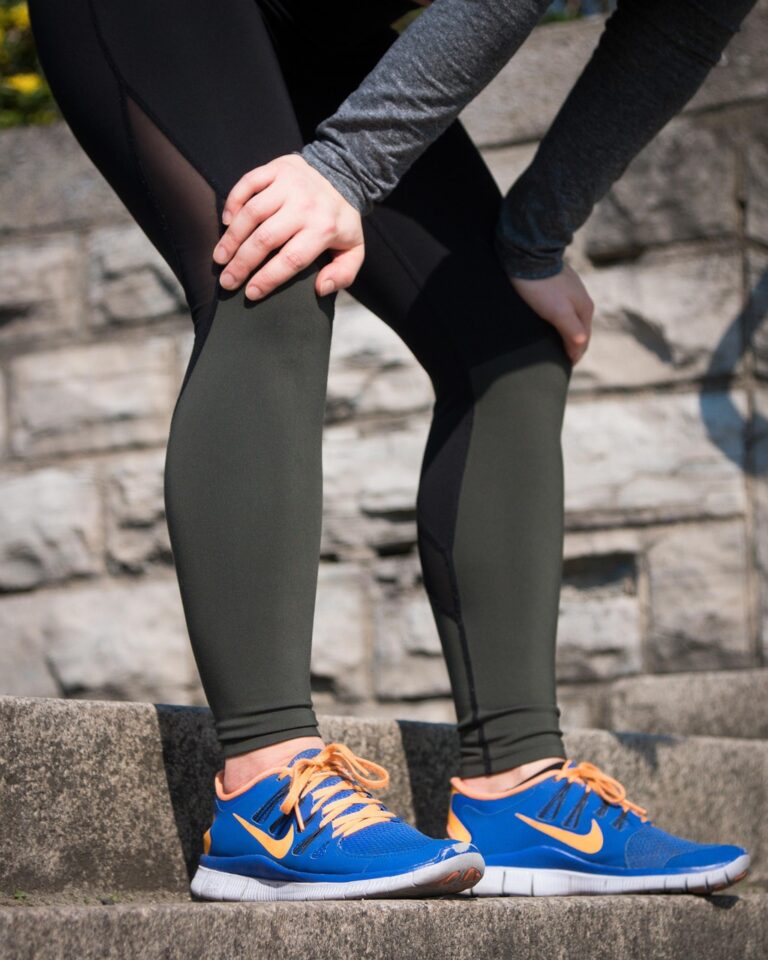Leggings – Kombination mit Sport-BHs und Sneakers für ein stimmiges Workout-Outfit